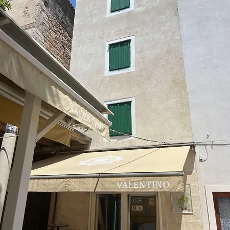 Apartamento With A Parking Space Pag - 22601 *