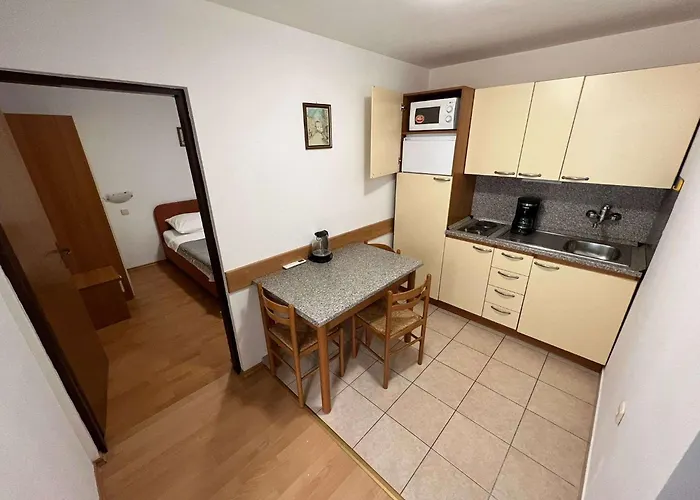 Appartamento With Parking Spaces Pag - 22601 *
