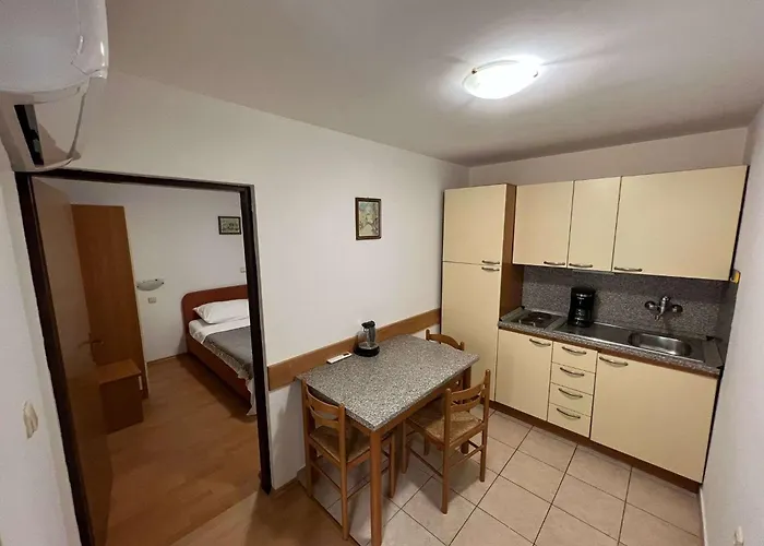 Appartamento With Parking Spaces Pag - 22601