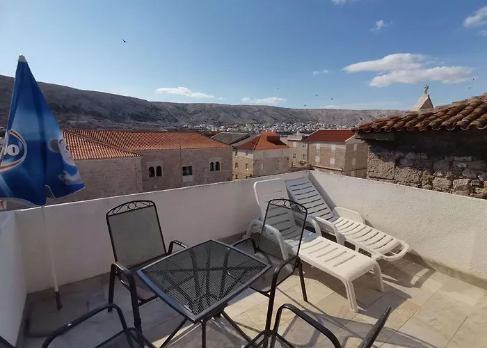 Appartamento With Parking Spaces Pag - 22601 *